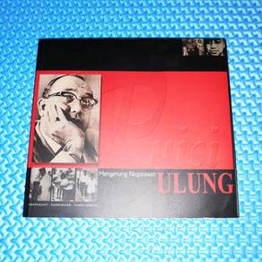 Puisi Mengenang Negarawan Ulung