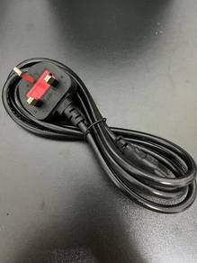 Charger tiga mata