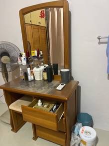 dressing table with stool and mirror