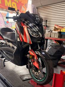 Yamaha XMAX