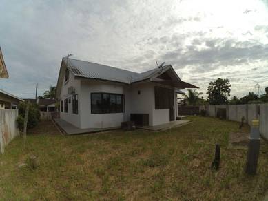 Bungalow House For Sale in Kuching,SWK