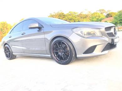 Mercedes Benz CLA200 200 (CBU) in Muar, JHR