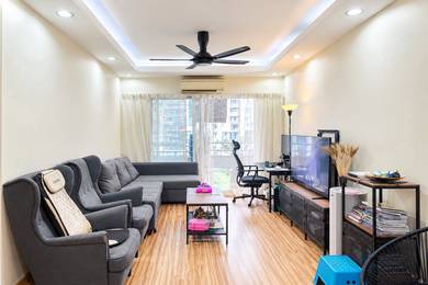 Condominium For Sale in Kinrara Mas Condominium