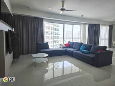 Condominium For Sale in Gurney Paragon