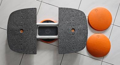 Balancing tilt swivel fitness board