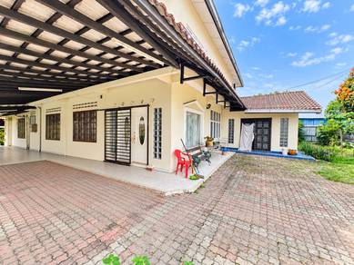 Bungalow House For Sale in Gombak,SGR