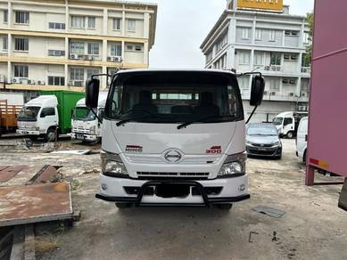hino xzu 720 cargo 17kaki
