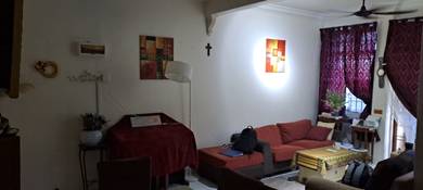 Apartment For Sale in Pangsapuri Taman Cheng Ria