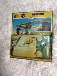Vintage Tomy Airfix 1/72