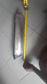 Akrapovic slip On muffler