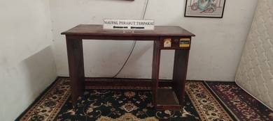 Naufal perabut terpakai meja