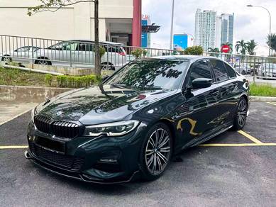 BMW 330i 30i M SPORT in Desa Petaling, KUL