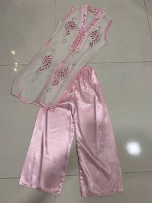 Children dress up Chinese Vietnamese costume