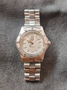 Tag Heuer 2000 Professional Quartz