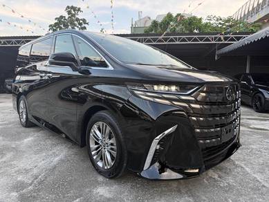 Toyota Alphard Z in Damansara, KUL