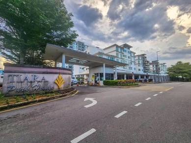 Condominium For Sale in Tiara ParkHomes