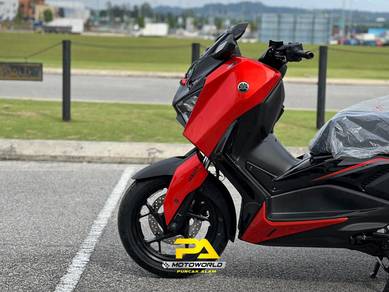 Yamaha XMAX