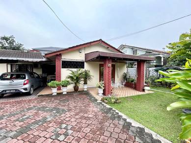 Bungalow House For Sale in Petaling Jaya,SGR