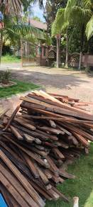 kayu 1x2 panjang 4.2kaki sahaja 4799