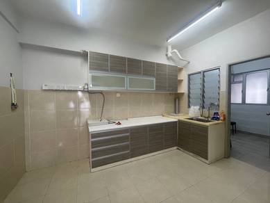 Condominium For Rent in Sea View Tower @ Harbour Place