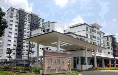 Condominium For Sale in Tiara ParkHomes