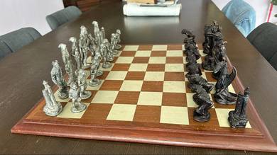 Selangor Pewter Lord Of The Ring Chess