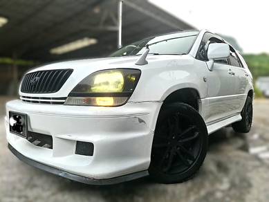 Toyota Harrier in Ipoh, PRK