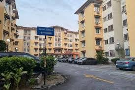 Condominium For Sale in Semarak