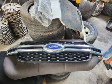 Ford Ranger t9 front grill original