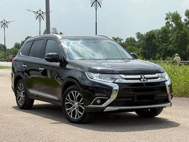 Mitsubishi Outlander 2.0 AWD in Johor Bahru, JHR