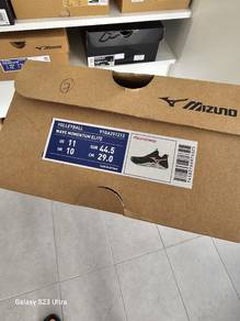 Mizuno volleyball shoe