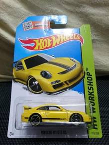 Hotwheels Porsche 911 GT3 RS yellow not Tomica