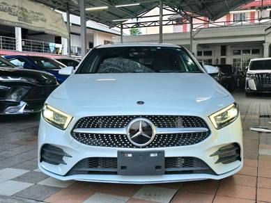 Mercedes Benz A180 180 AMG LINE (CBU) in Cheras, KUL