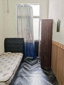 Room in Shah Alam, SGR
