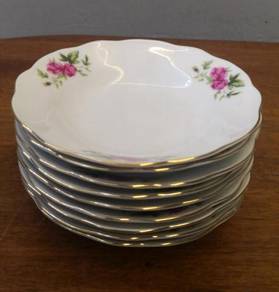 Antique porcelain China dessert bowl 9