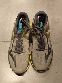 Mizuno Hiking Shoes