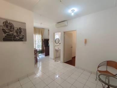 Apartment For Rent in Melinsung Summer Bay Resort Apartment