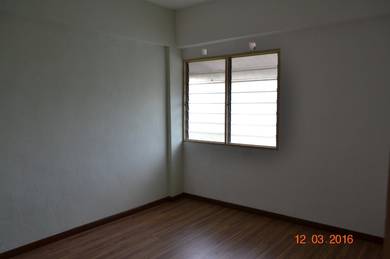 Apartment For Sale in Taman Sahabat