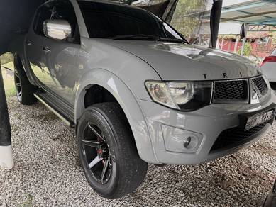 Mitsubishi Triton in Batu Pahat, JHR
