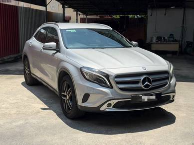 Mercedes Benz GLA200 200 (CBU) in Kajang, SGR