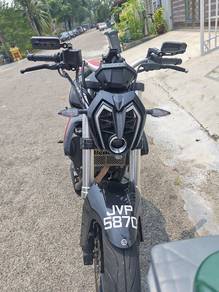 Benelli TNT 249S