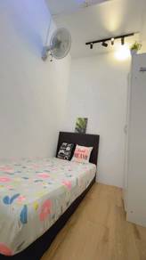 Room in Kota Kemuning, SGR