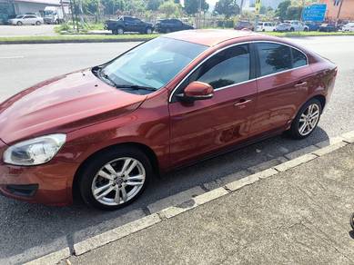 Volvo S60 T5 in Kodiang, KDH