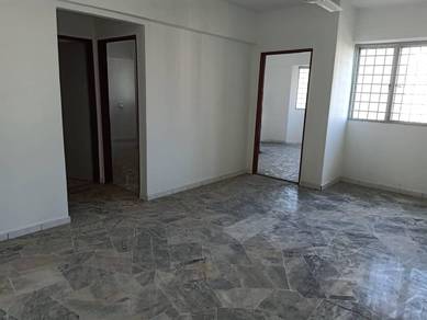 Apartment For Sale in Tasik Heights Apartment