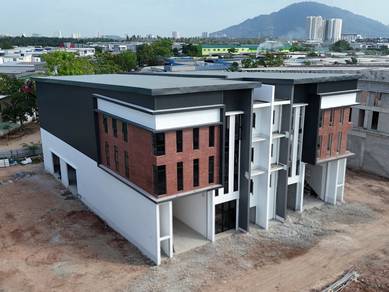 Warehouse / Factory For Sale in Permatang Tinggi,PNG