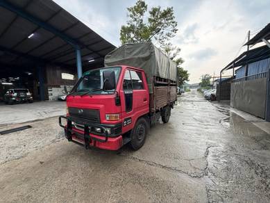 10 Kaki Daihatsu Delta V58R-HS Wooden Cargo With P