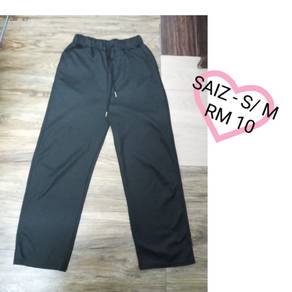Seluar Hitam