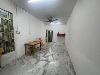 Apartment For Sale in Grandview Heights