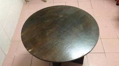 Wood Round Table - 24 inches (Diameter)