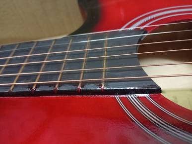 Gitar baru
